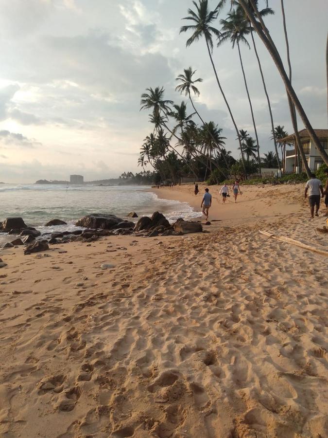 Near Beach Rest Unawatuna Bagian luar foto